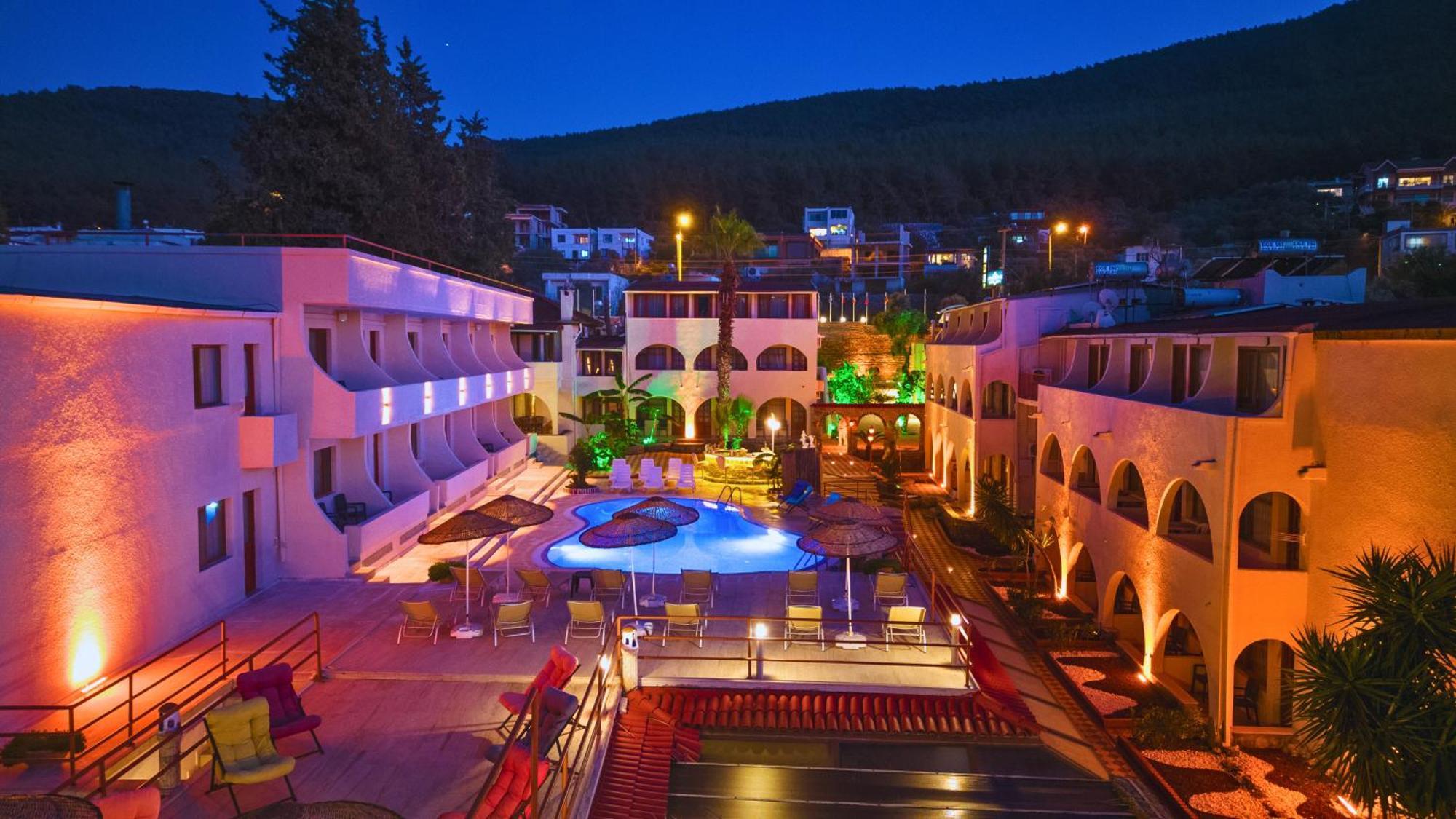 Club Aquarium Hotel & Spa Guvercinlik  Extérieur photo