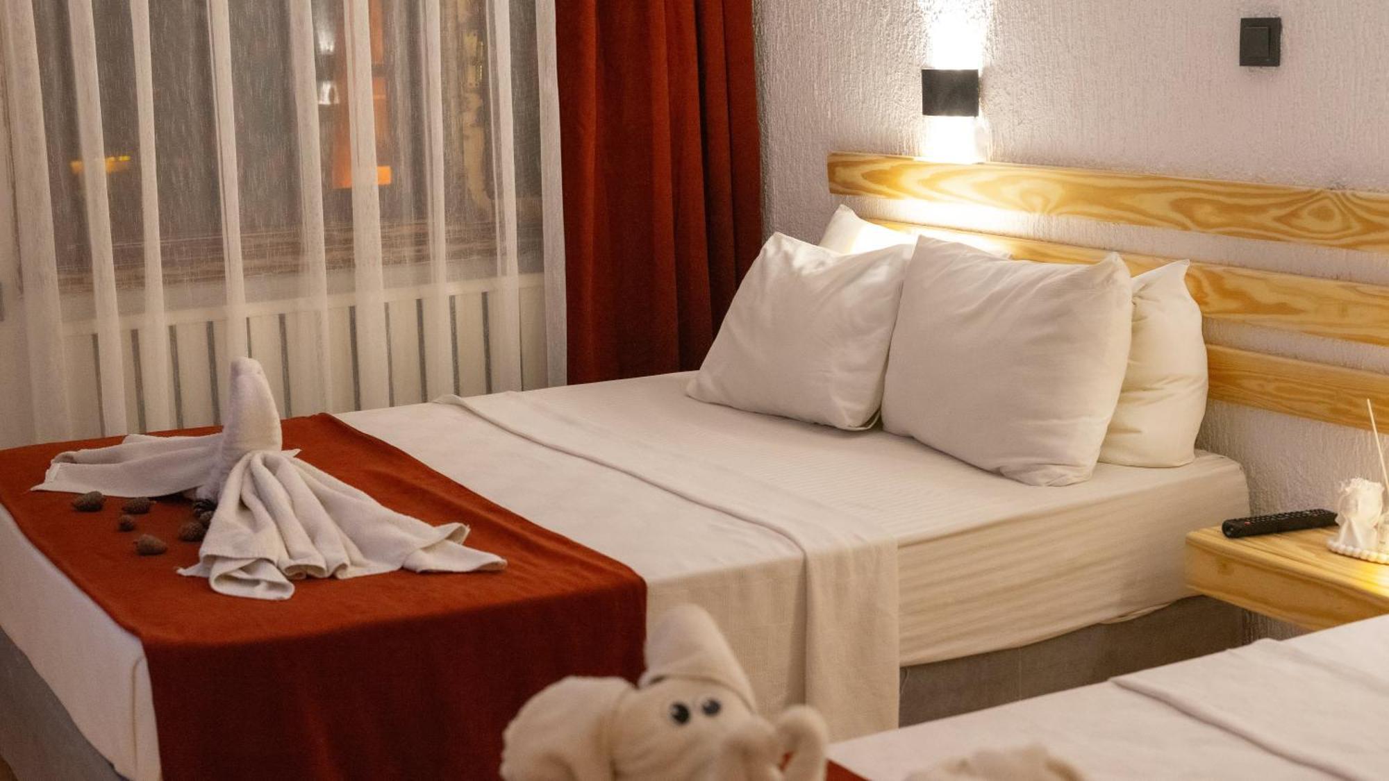 Club Aquarium Hotel & Spa Guvercinlik  Extérieur photo