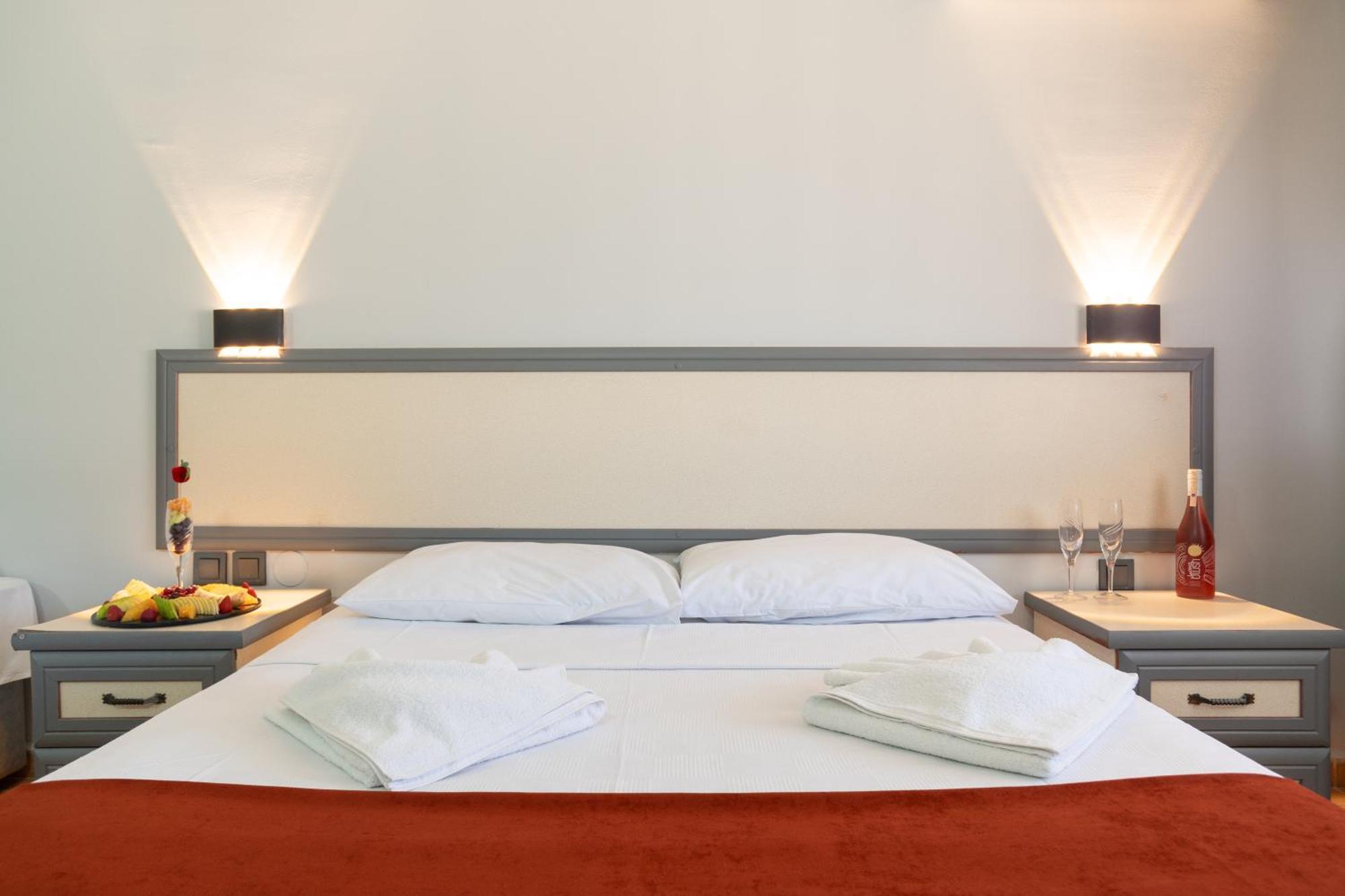 Club Aquarium Hotel & Spa Guvercinlik  Extérieur photo