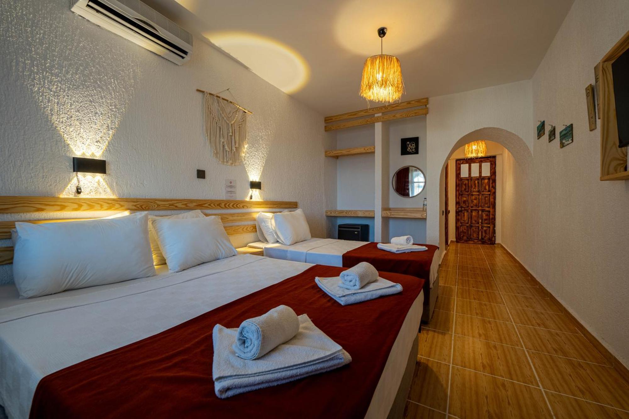 Club Aquarium Hotel & Spa Guvercinlik  Extérieur photo