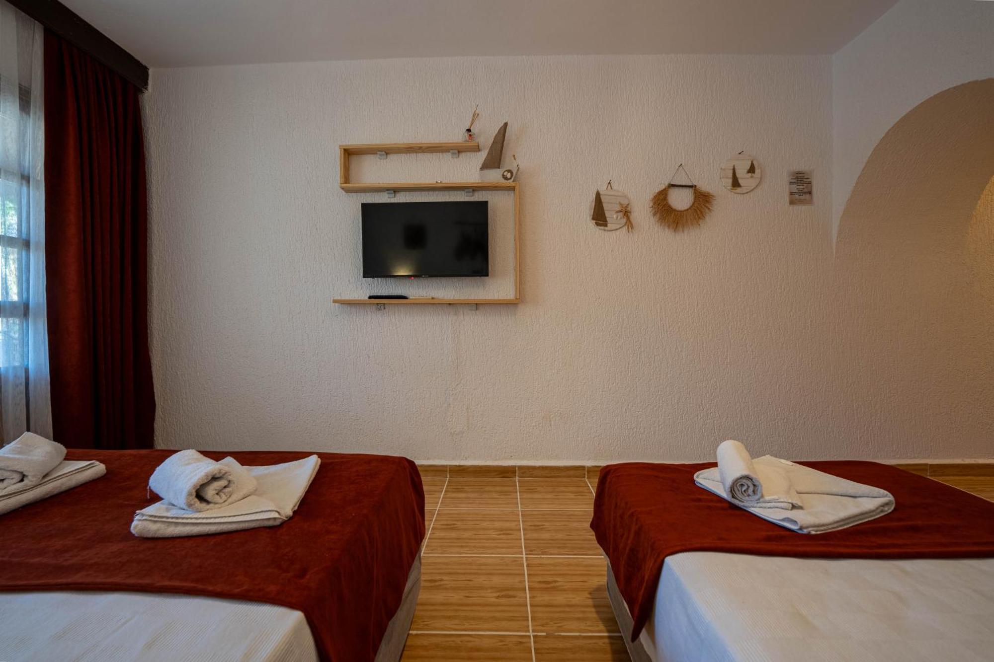 Club Aquarium Hotel & Spa Guvercinlik  Extérieur photo